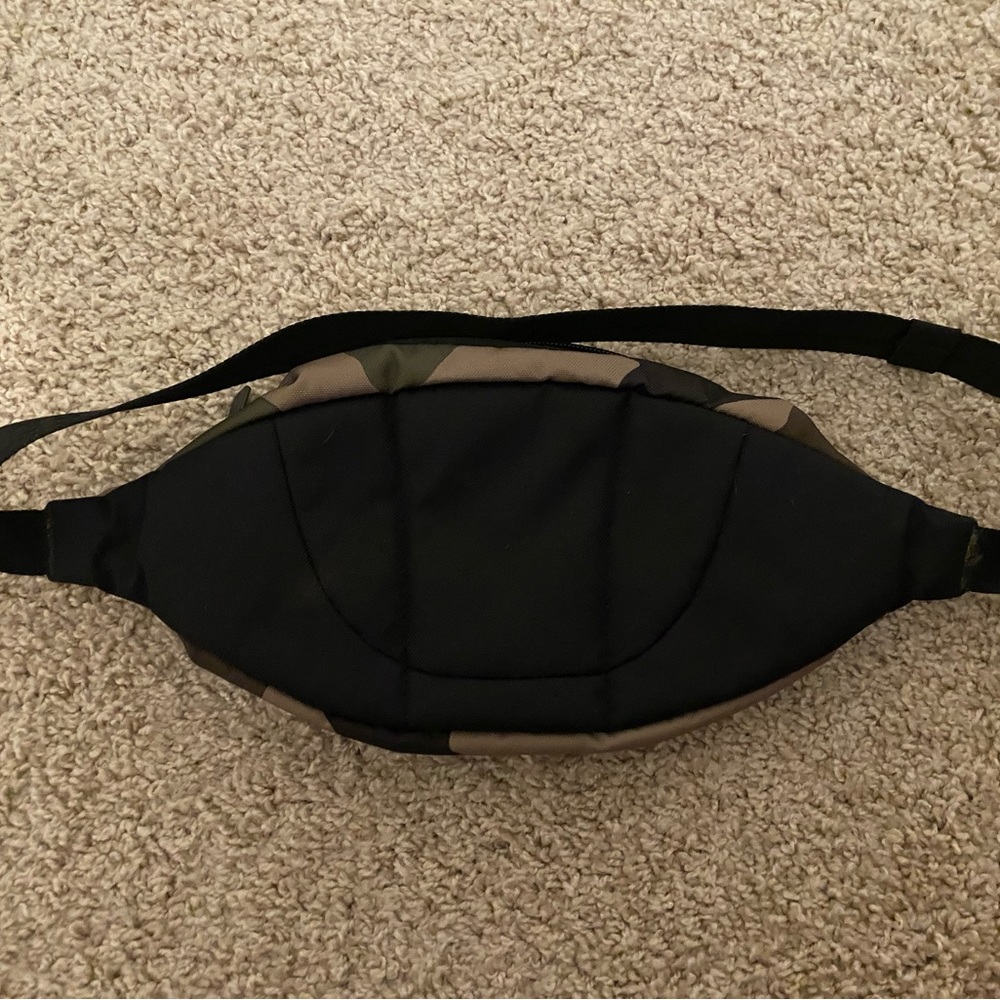 Adidas Camo Fanny Pack - Picture 2 of 2